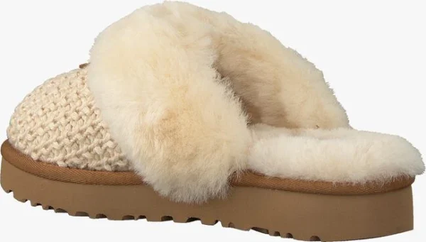 Ugg W Cozy Chaussons En Blanc exclusivement disponibles 4