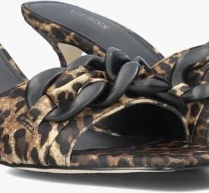 Guess Dillie En Marron mode 10