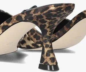Guess Dillie En Marron mode 12