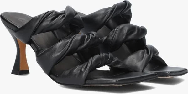 Toral Twisted En Noir en france 3